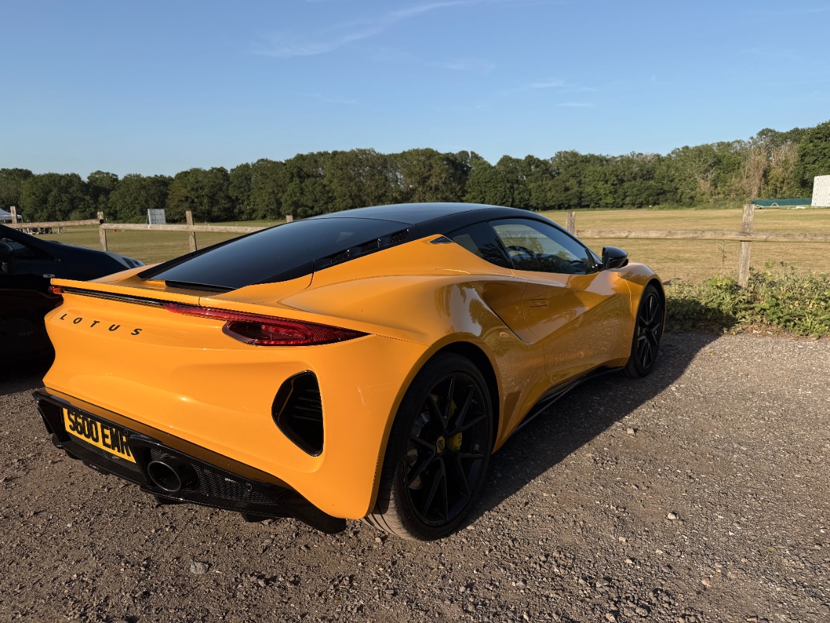 2023 Lotus Emira Image 4