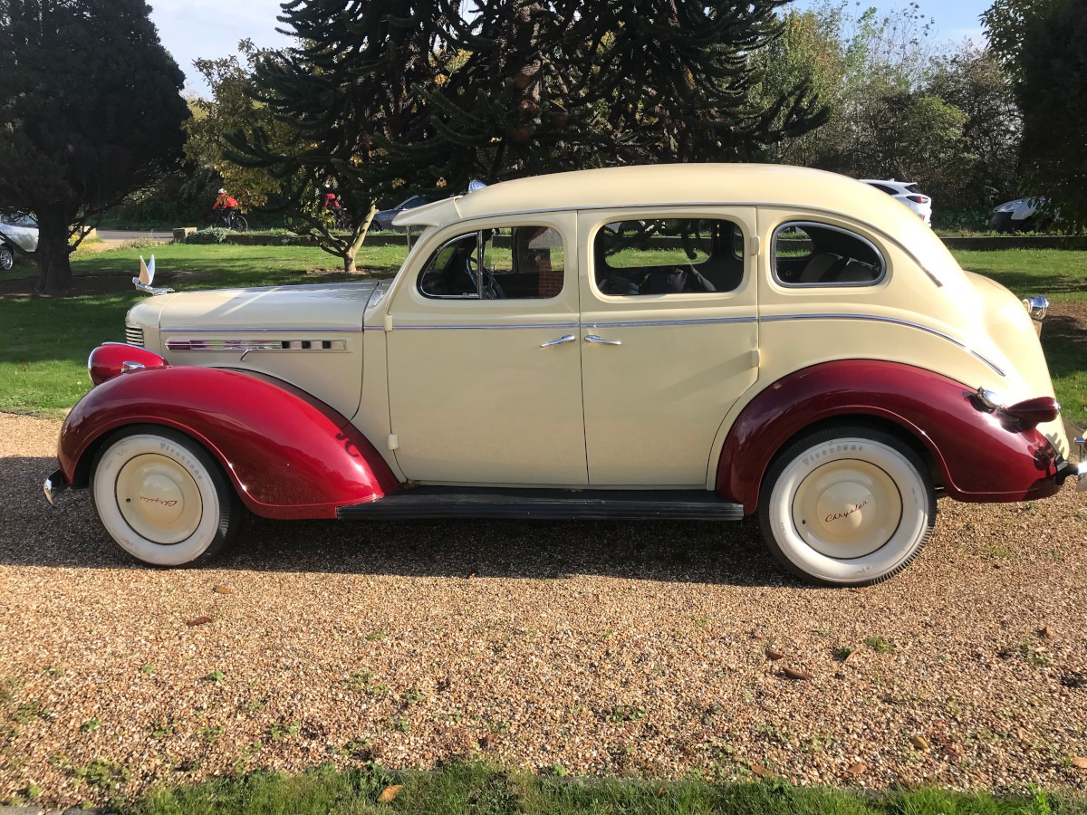 1938 Chrysler Imperial Image 2