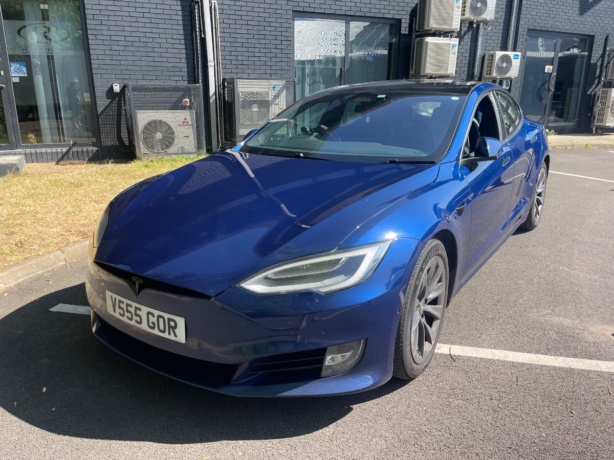 2020 Tesla Model S Image 1