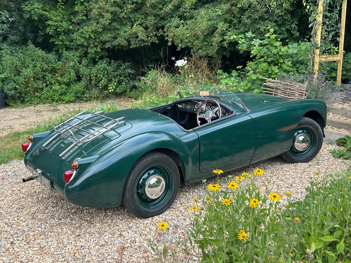1960 MG A Image 2