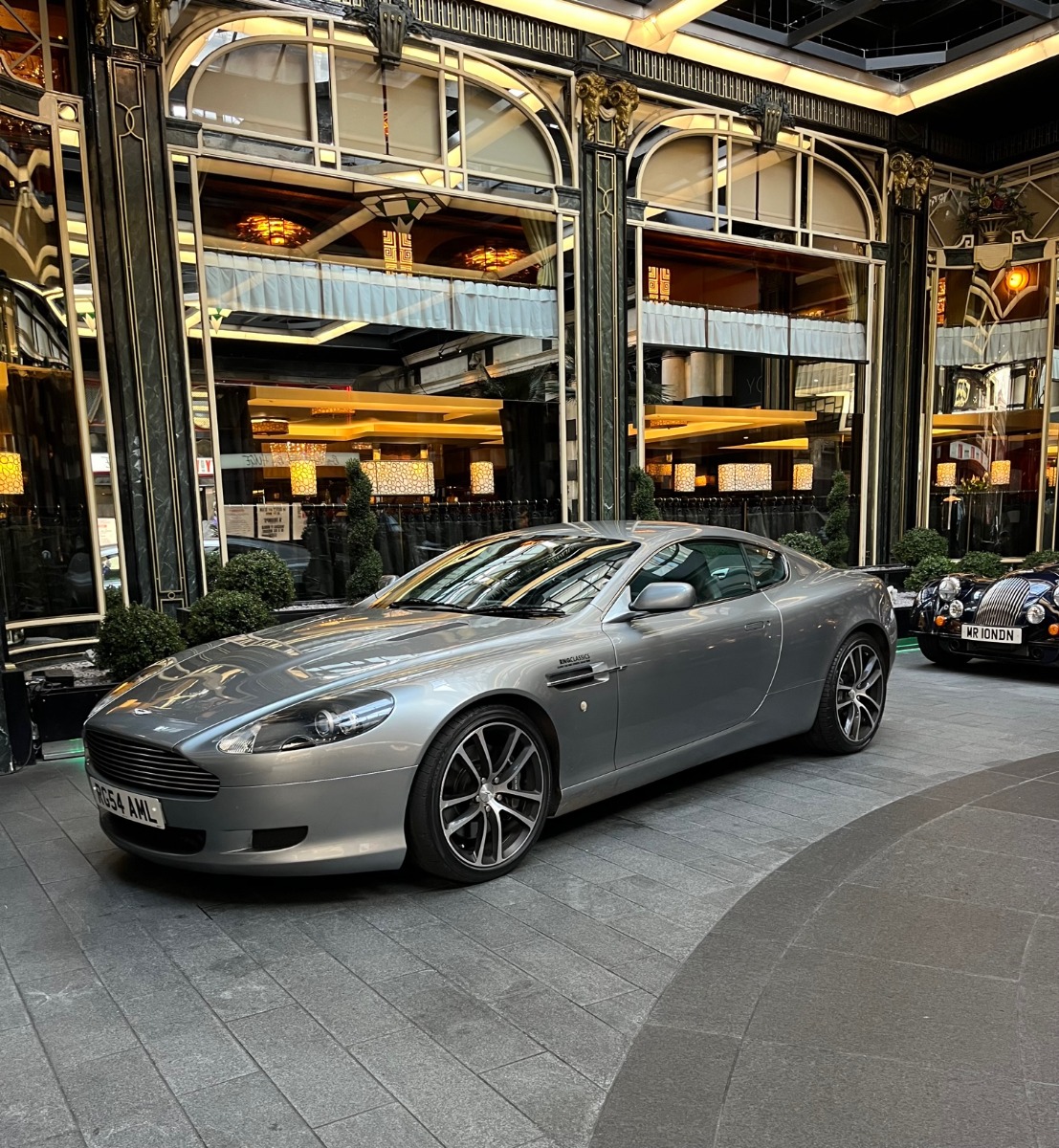 2005 Aston Martin DB9 Image 1