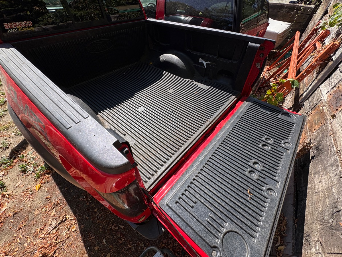 2012 Ford F150 Image 9