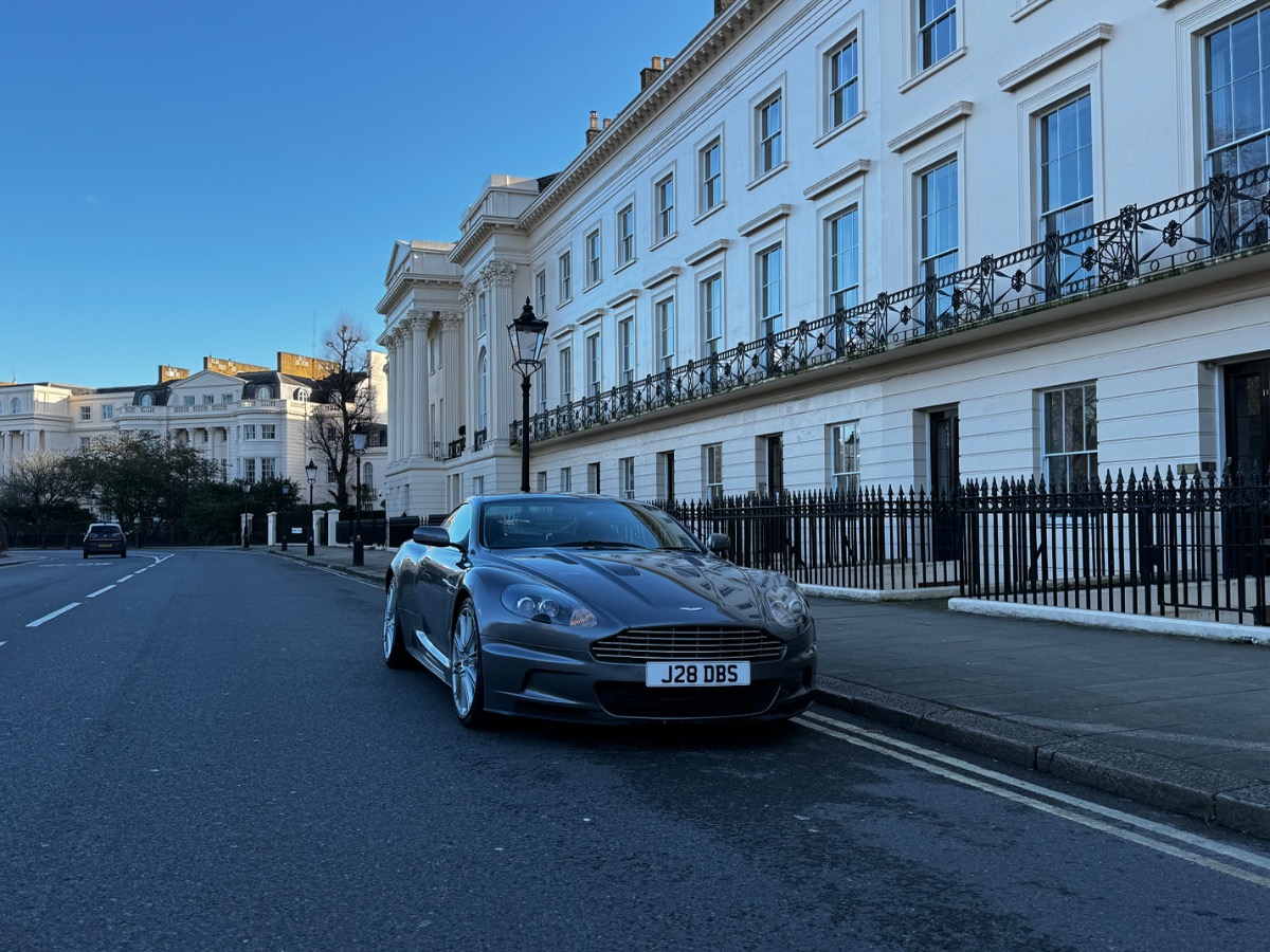 2009 Aston Martin DBS Image 18