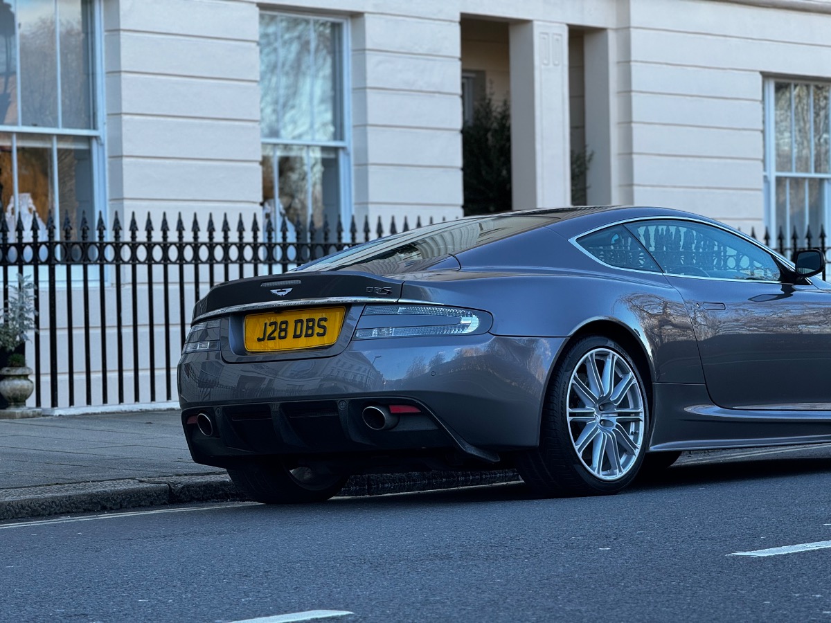 2009 Aston Martin DBS Image 9
