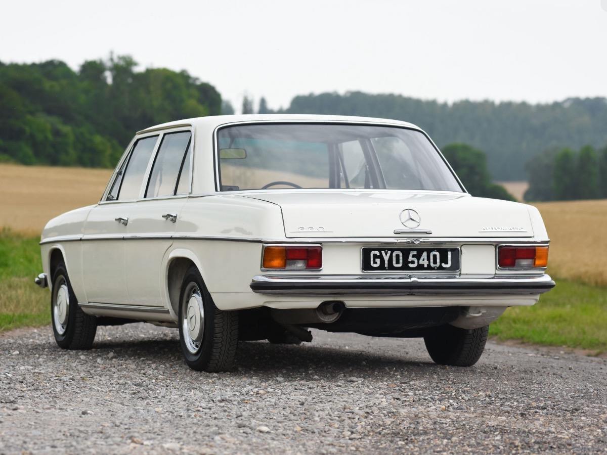 1971 Mercedes-Benz 220 Image 3