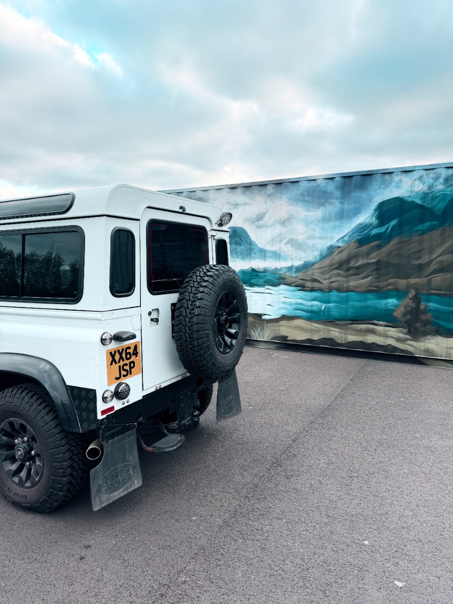2014 Land Rover Defender 90 Image 8