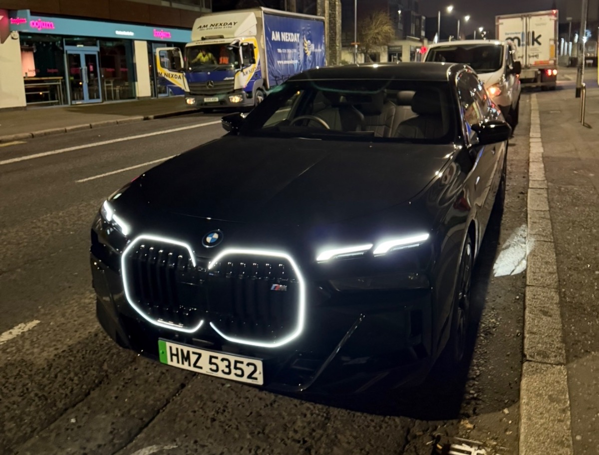 2025 BMW i7 Image 2