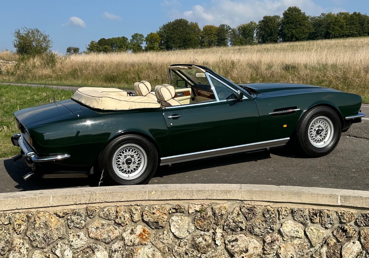 1987 Aston Martin V8 Image 2