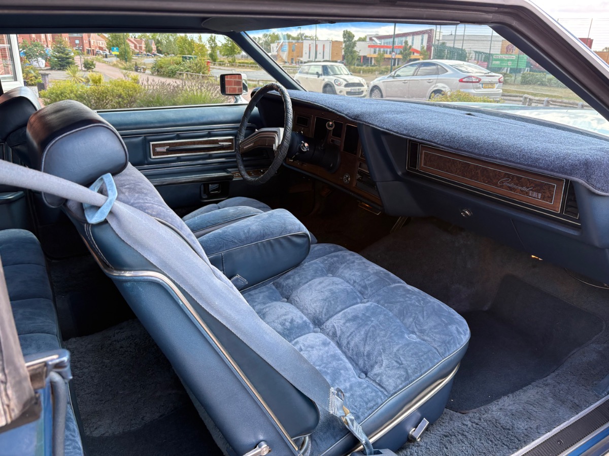 1976 Lincoln Continental Image 5