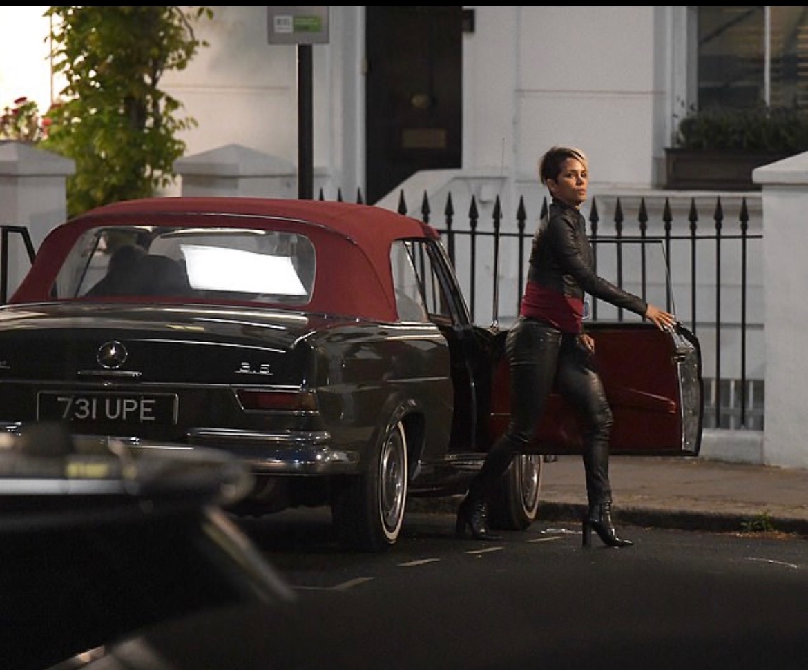 1967 Mercedes-Benz 280 Image 2