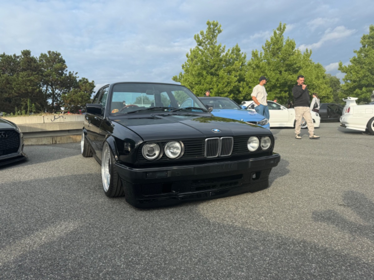 1989 BMW 3 Series Image 4