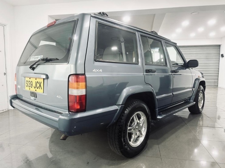 1998 Jeep Cherokee Image 3