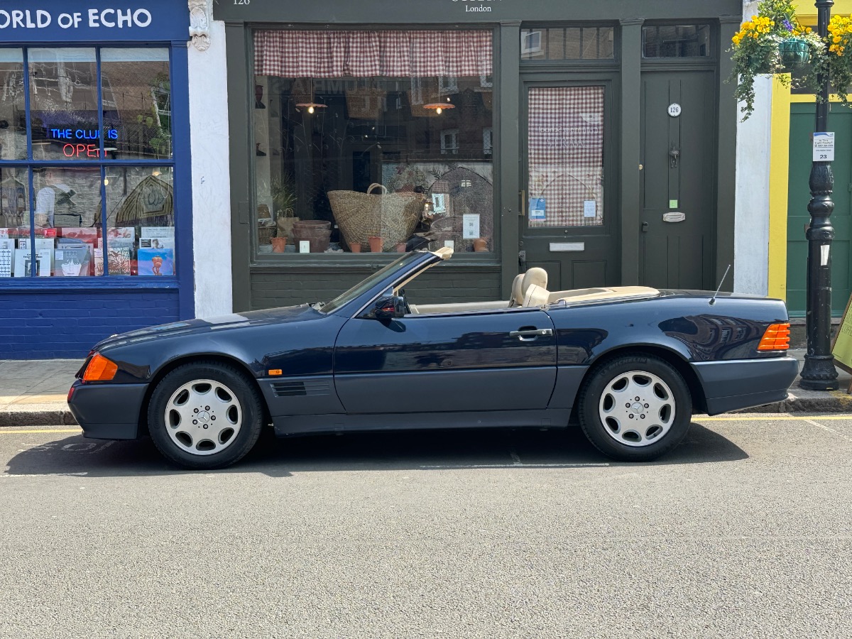 1994 Mercedes-Benz 500SL Image 2