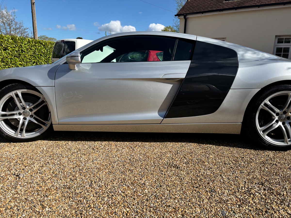 2008 Audi R8 Image 2