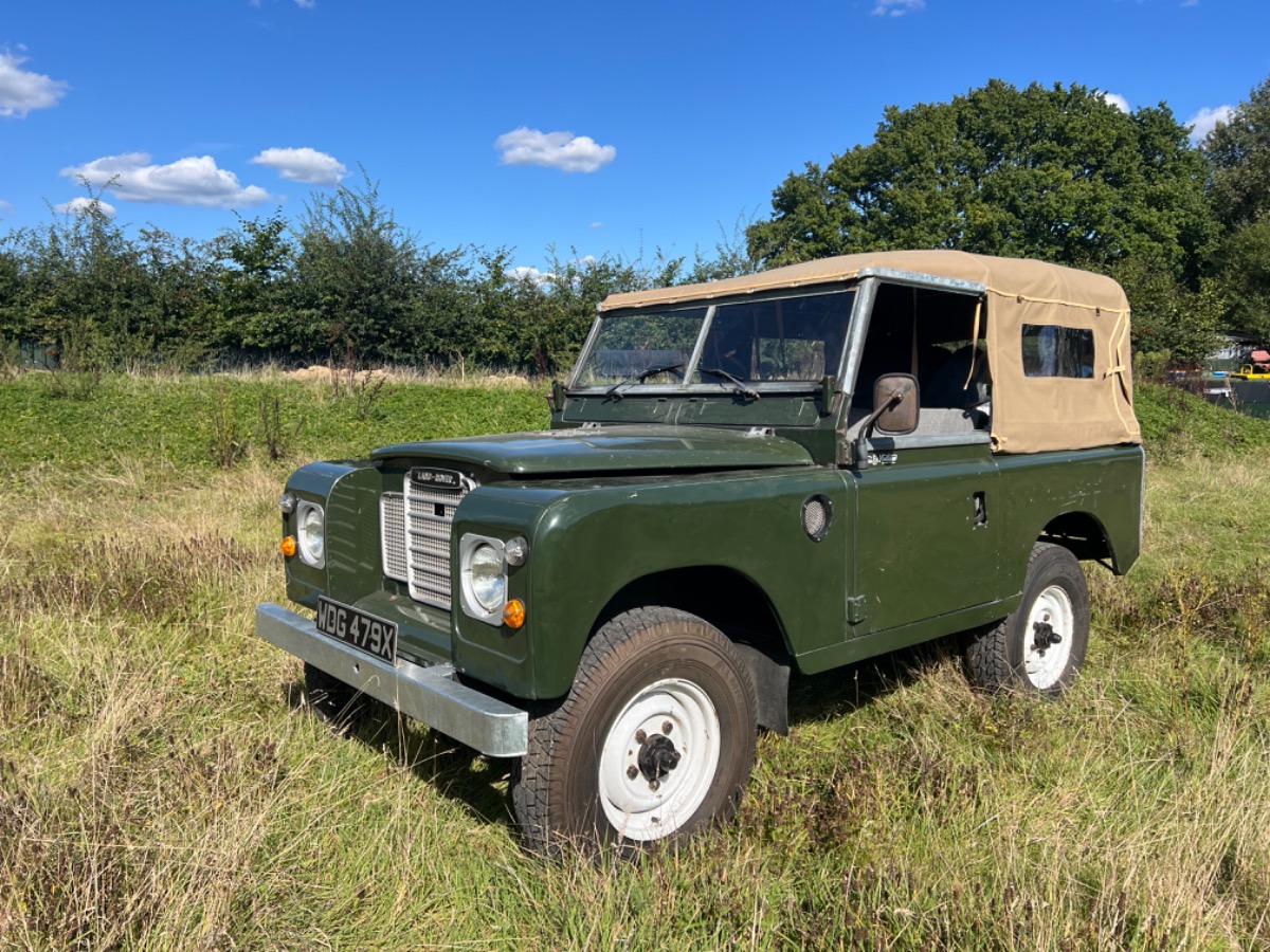 1982 Land Rover 88 Image 1