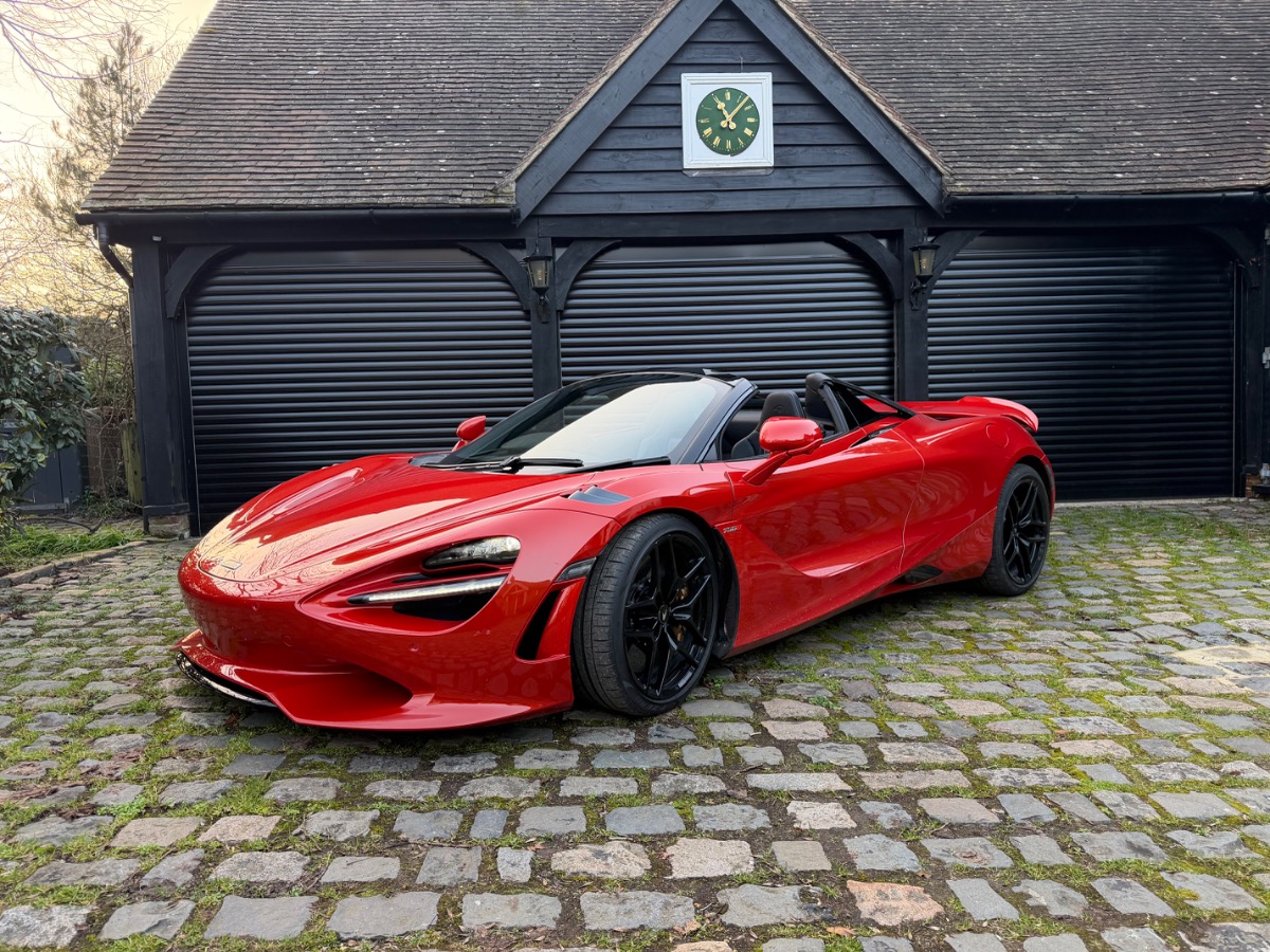 2025 McLaren 765LT Image 1