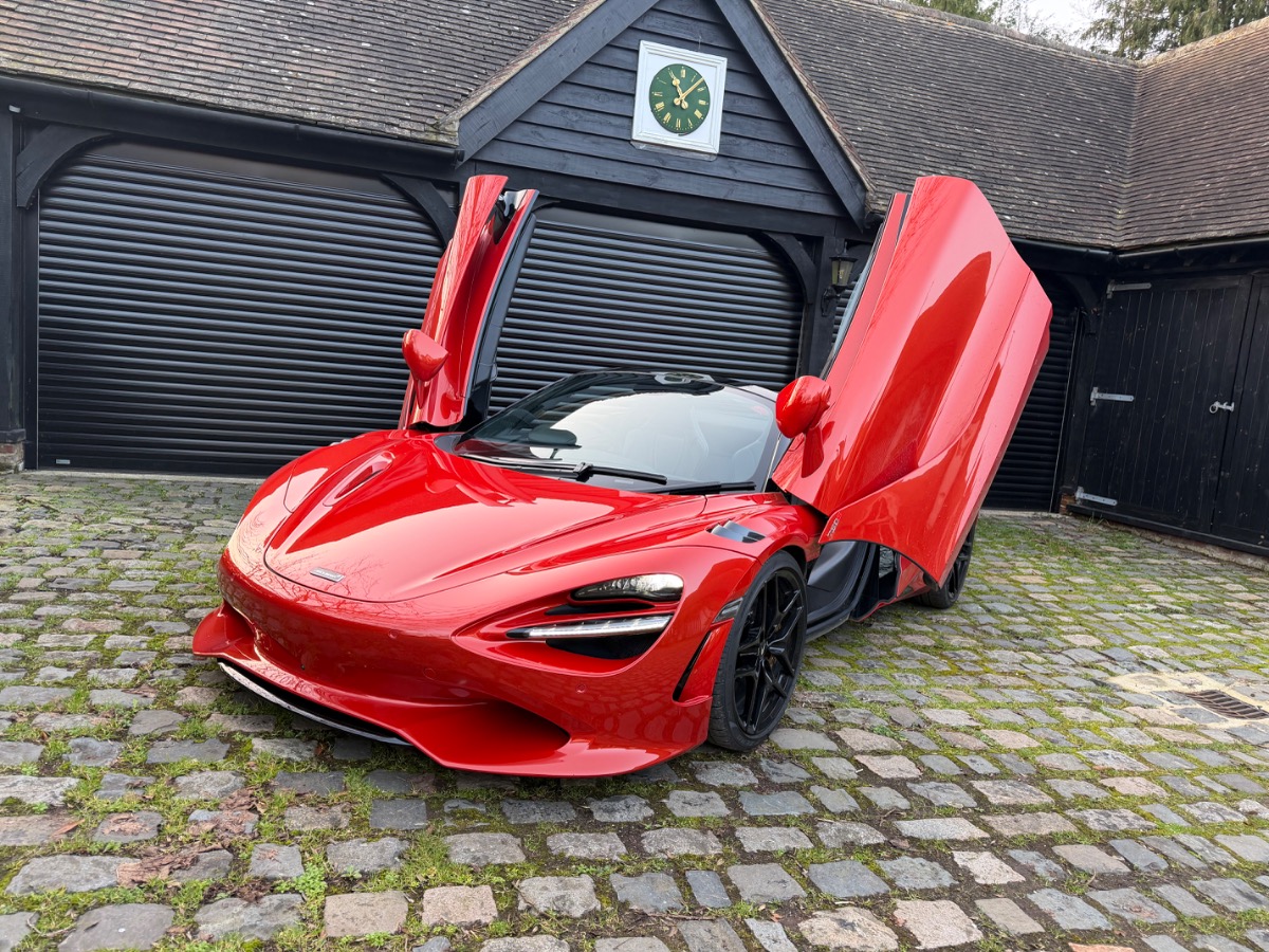 2025 McLaren 765LT Image 4