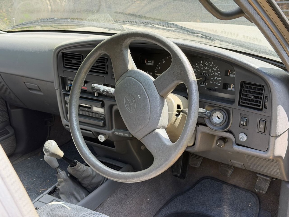 1994 Toyota 4Runner Image 6
