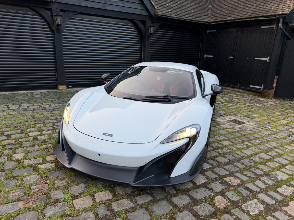 2016 McLaren 675LT Image 3