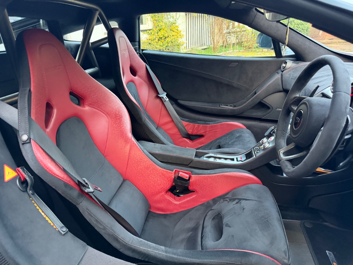 2016 McLaren 675LT Image 8