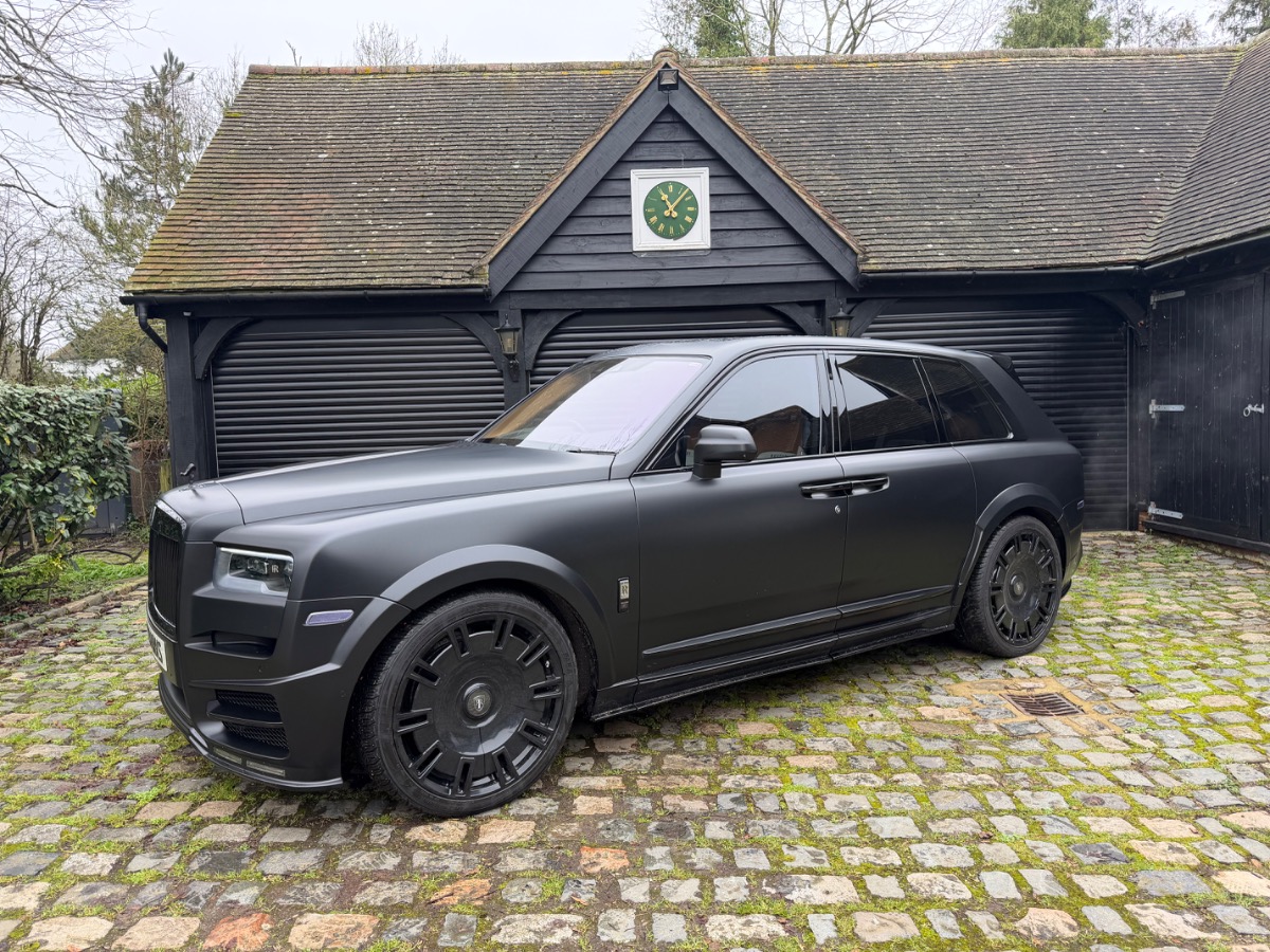 2022 Rolls-Royce Cullinan Image 2