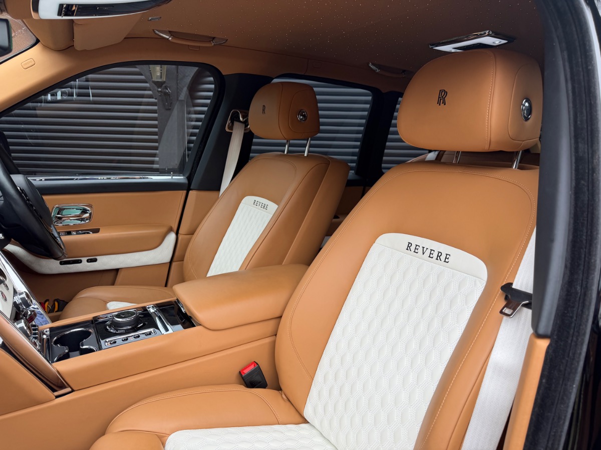2022 Rolls-Royce Cullinan Image 8