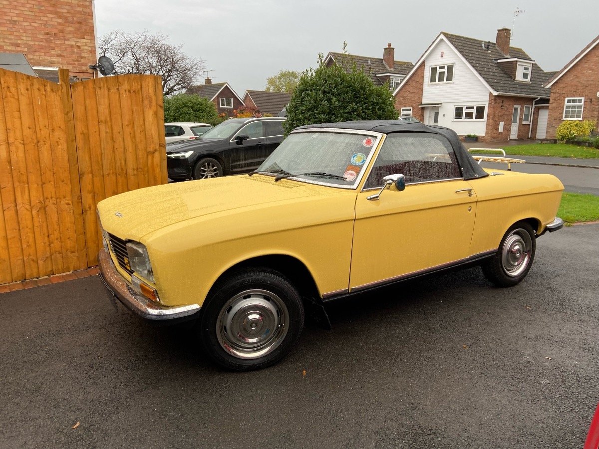 1971 Peugeot 304 Image 1