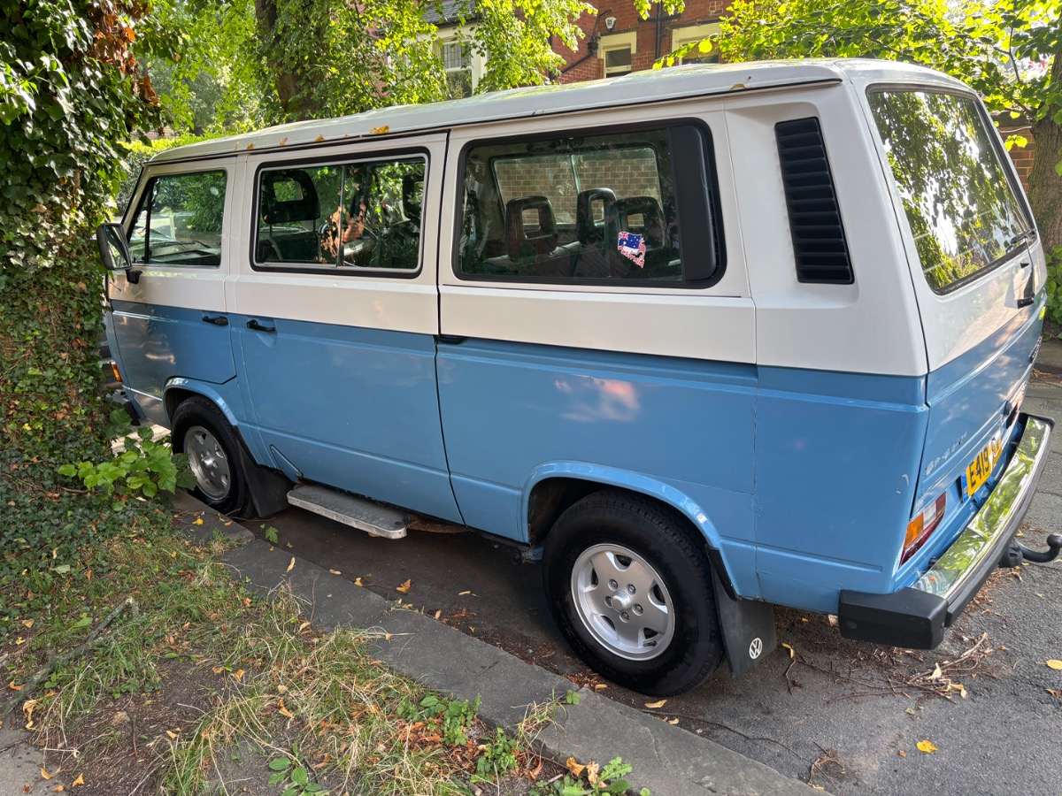 1987 Volkswagen Caravelle Image 3