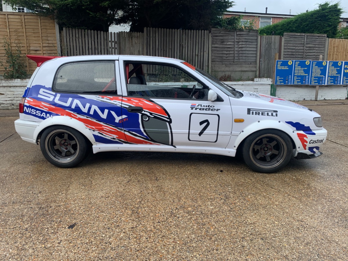 1993 Nissan Sunny Image 8