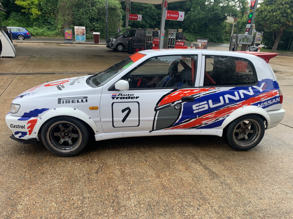 1993 Nissan Sunny Image 4