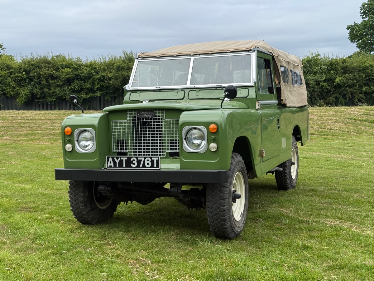 1971 Land Rover Series 2 Image 1