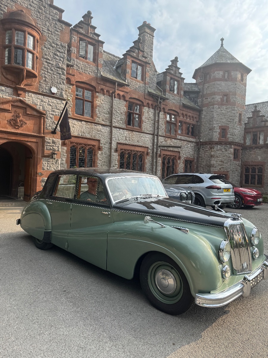 1954 Armstrong Siddeley Saloon Image 3