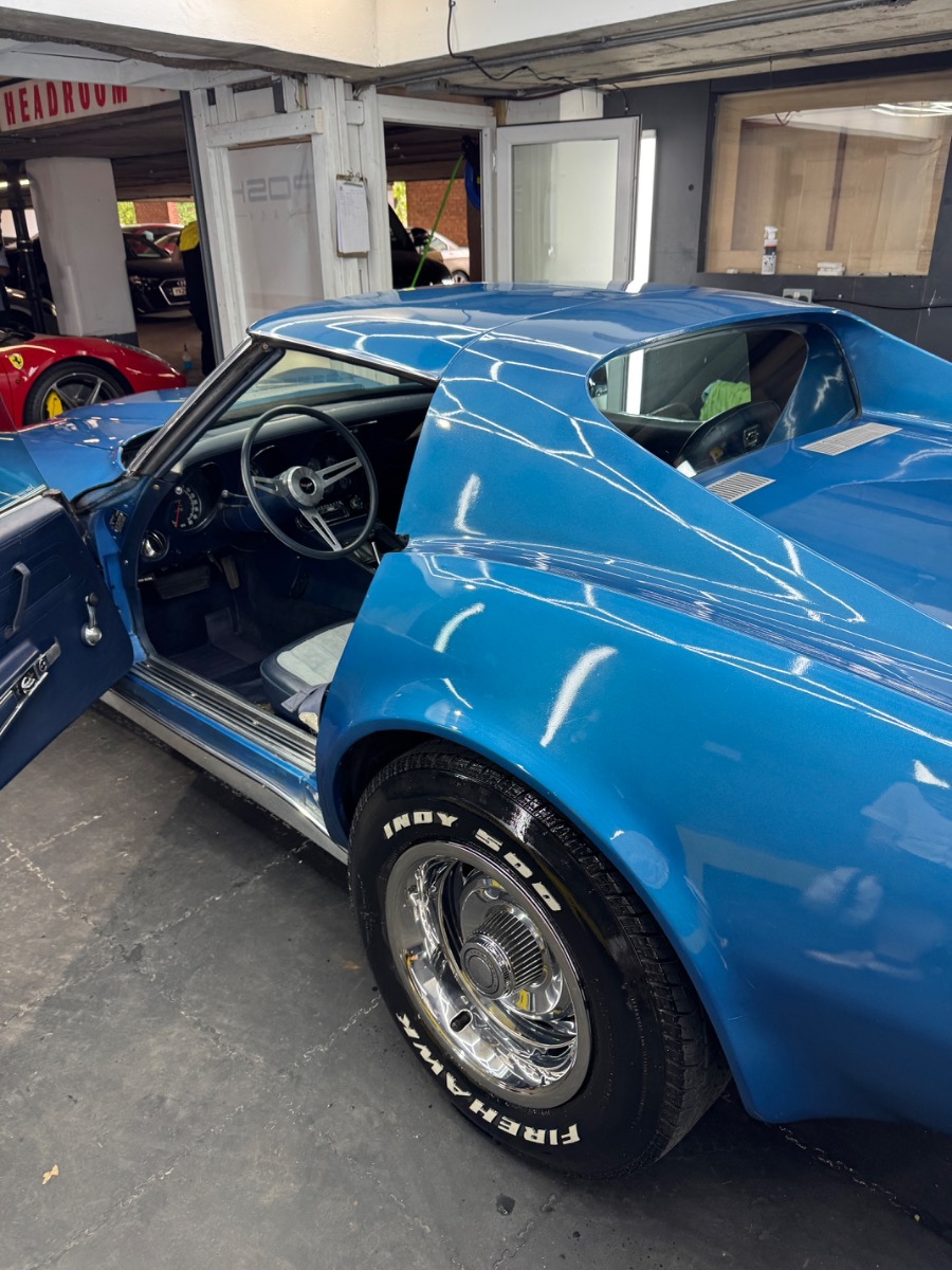 1973 Chevrolet Corvette Image 3