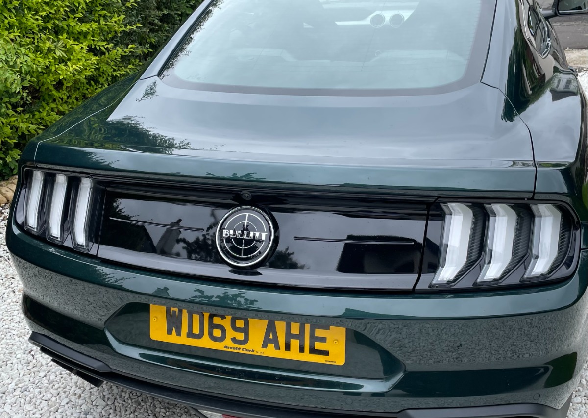 2019 Ford Mustang Image 3