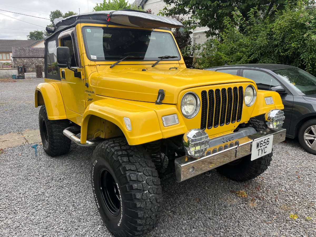 2000 Jeep Wrangler Image 1