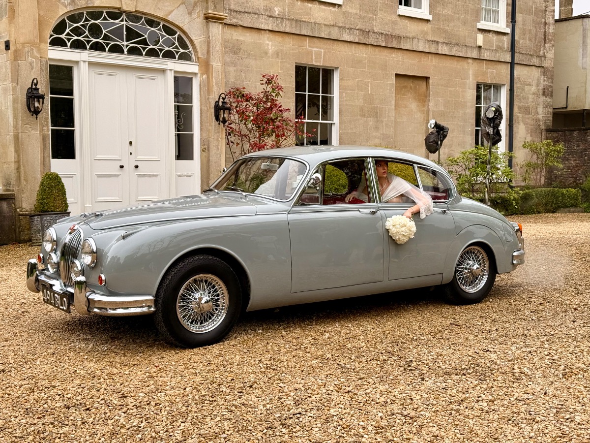 1961 Jaguar MK II Image 1