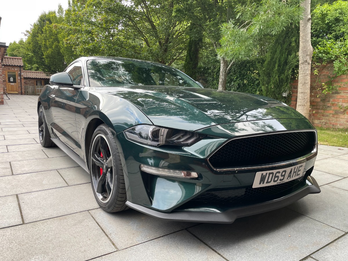 2019 Ford Mustang Image 1