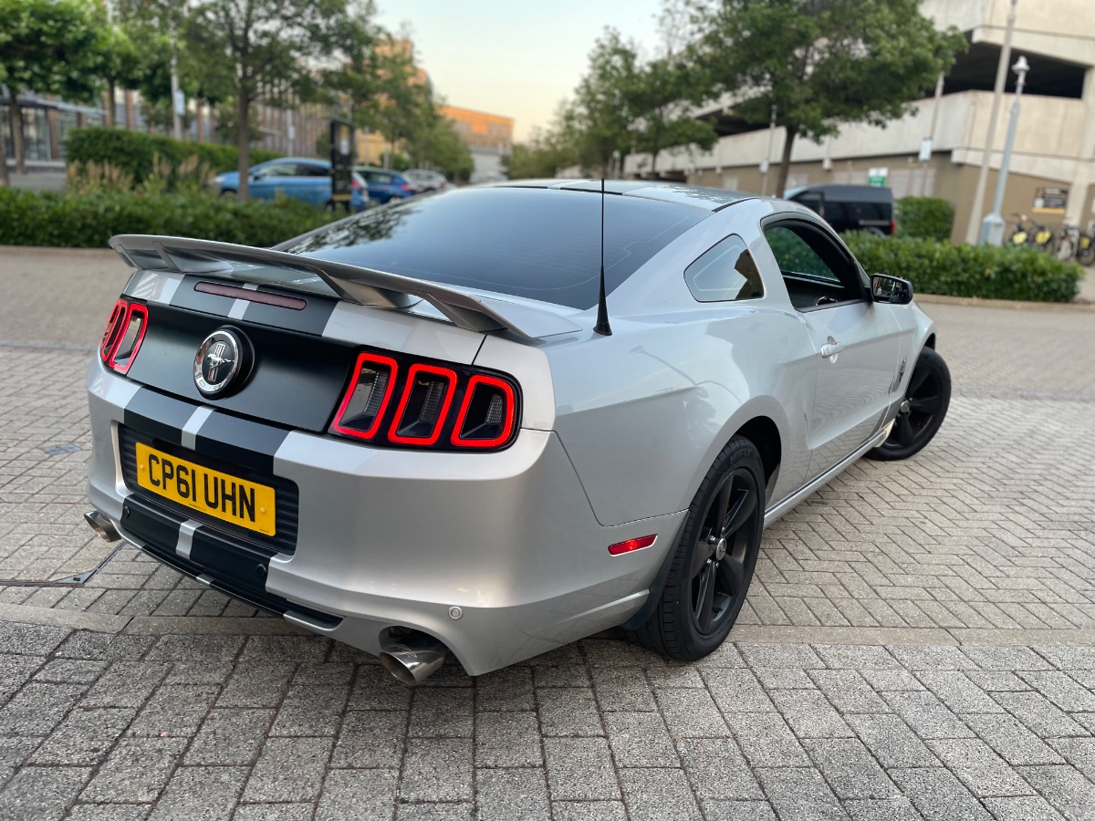 2012 Ford Mustang Image 3
