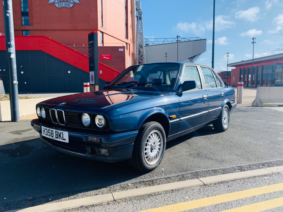 1990 BMW 3 Series Image 1
