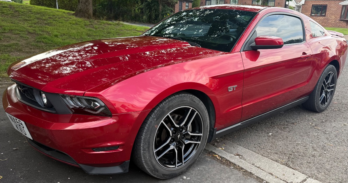2010 Ford Mustang Image 3