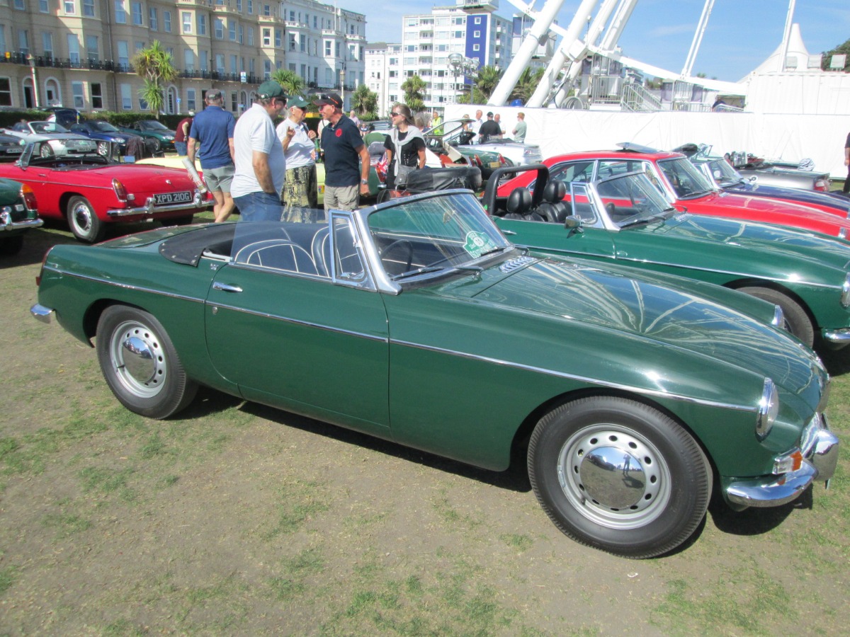 1964 MG MGB Image 2