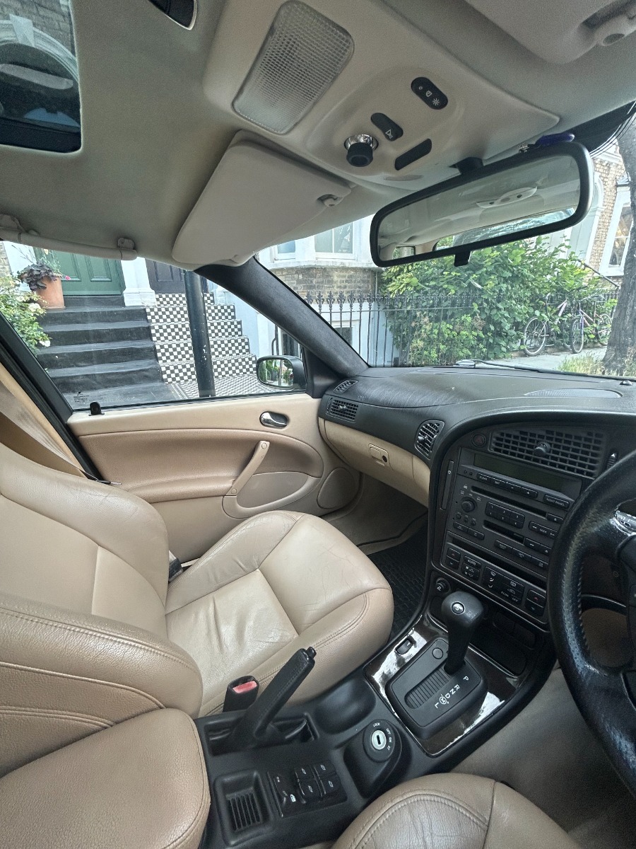 2005 Saab 9-5 Image 6