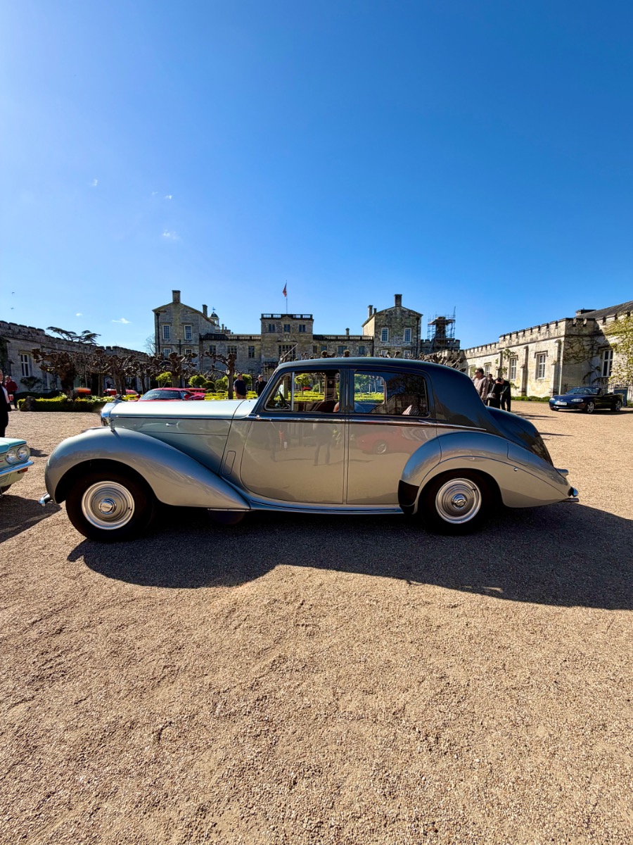 1953 Bentley R-Type Image 3