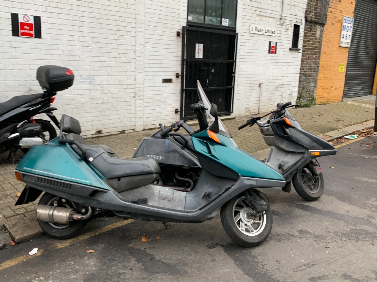 1996 Honda CB250R Image 6