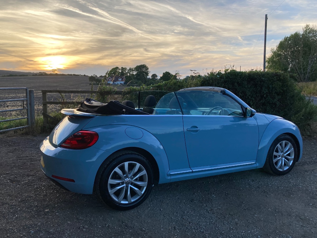 2014 Volkswagen Beetle Image 6