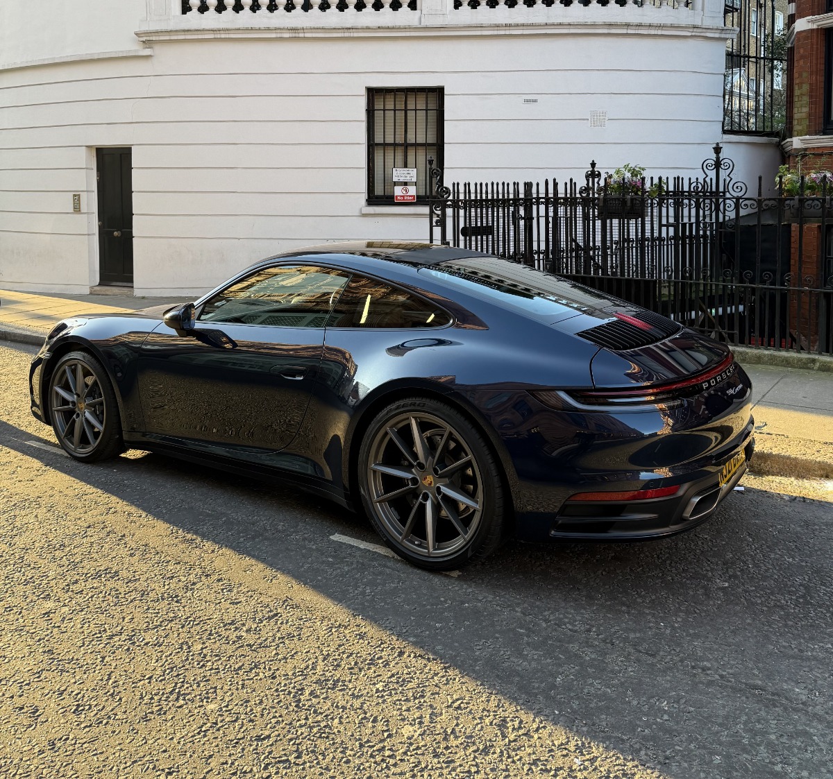 2021 Porsche 911 Image 2