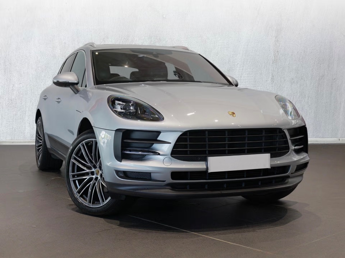 2020 Porsche Macan Image 1