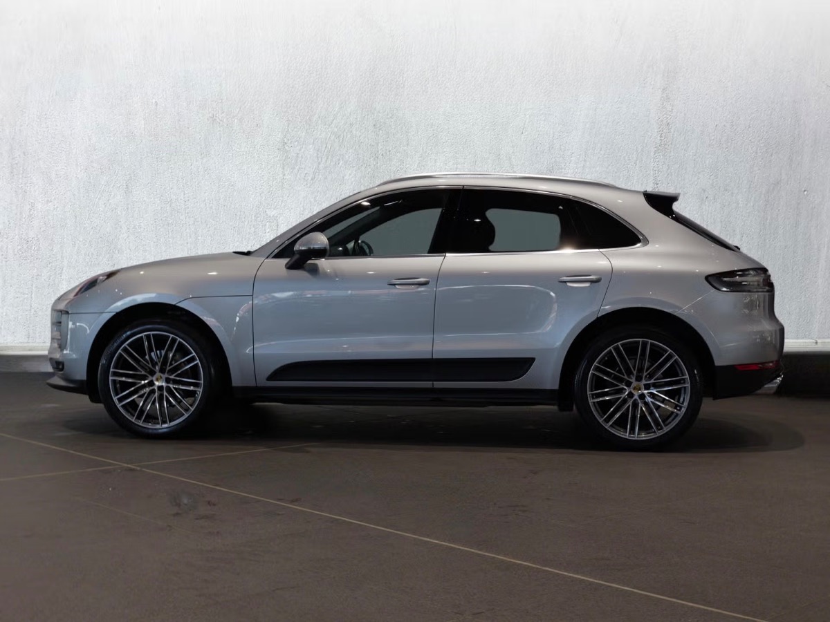 2020 Porsche Macan Image 4