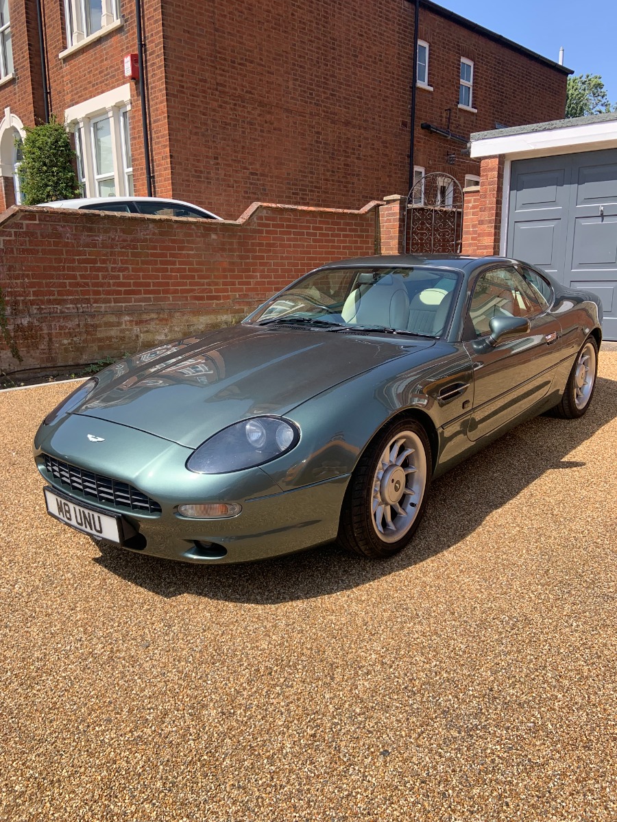 1995 Aston Martin DB7 Image 1