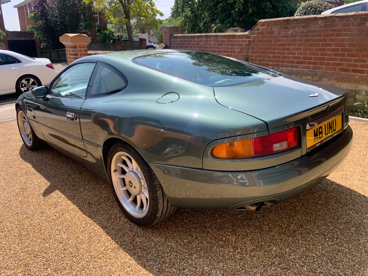 1995 Aston Martin DB7 Image 2